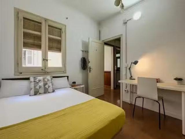 Nuevo Habitación en Carrer de València, La Nova Esquerra de l'.