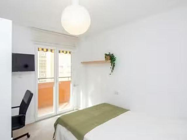Acogedor Habitación en Carrer del Doctor Manuel Candela, Algirós