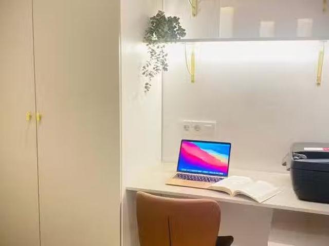 Bonito Habitación en Carrer del Tinent Flomesta