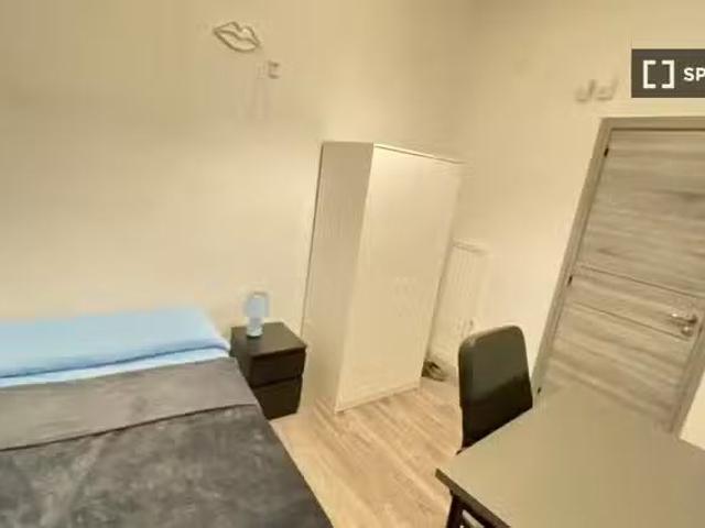 Barato Habitación en piso compartido en alquiler en Sol, Madrid