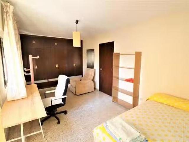 Barato Habitación en Plaza de Ronda, Sagrada Familia