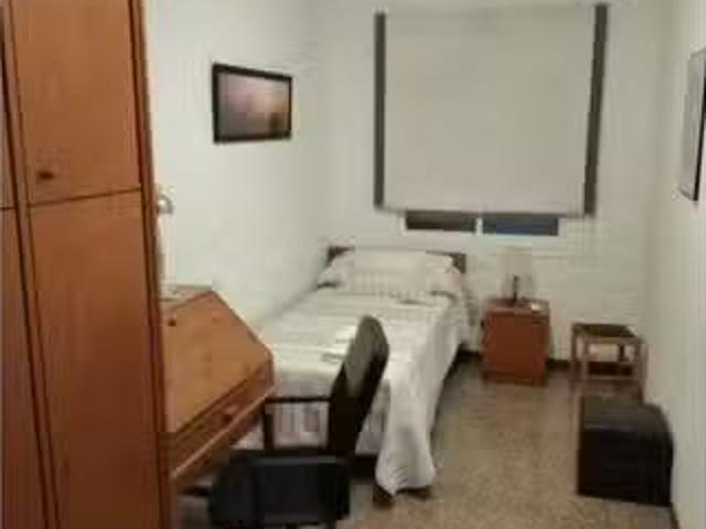 Acogedor Se alquila habitación en Hostafrancs, Barcelona