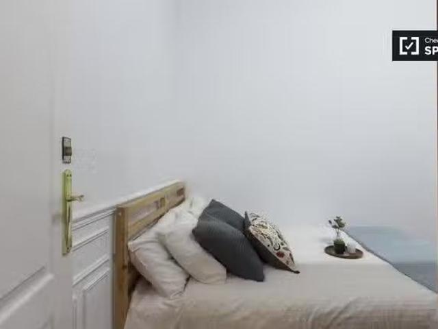 ¡Recién llegado! Se alquilan habitaciones en piso compartido e.