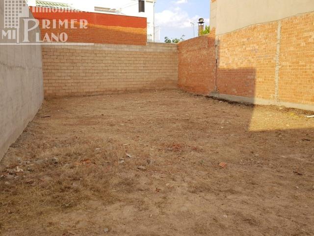 ¡OFERTA! Se vende solar con 230m2 y 10 metros de fachada, junto a Avda.Don Antonio Huertas
