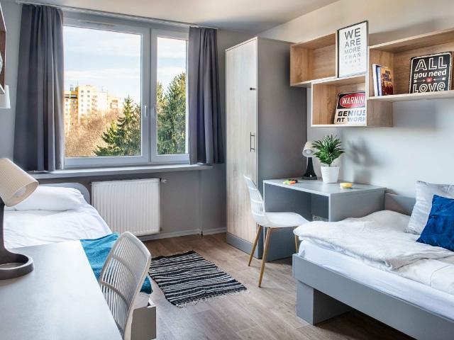 Oferta specjalna 10% off! Miejsce w pokoju 2 os. na semestr letni