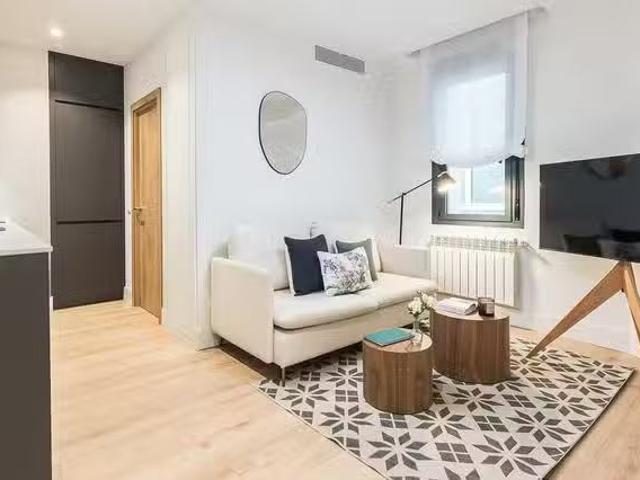 ¡En alquiler! Piso de 1 habitación en Calle del Doctor Castelo