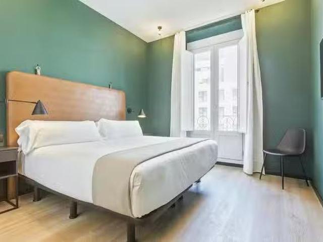 Barato Piso de 1 habitación en Calle del Doctor Mata, Embajado.