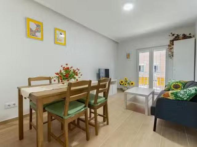 ¡Oferta! Piso de 1 habitación en Calle Turaco, Latina