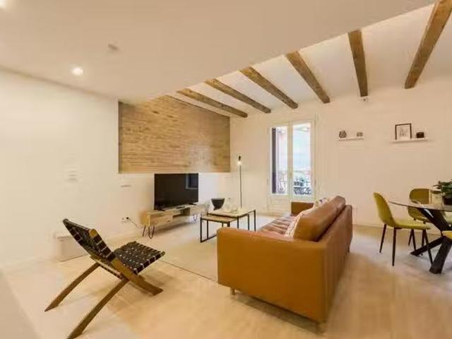 ¡Oferta! Piso de 1 habitación en Carrer de Tapioles, El Poblesec