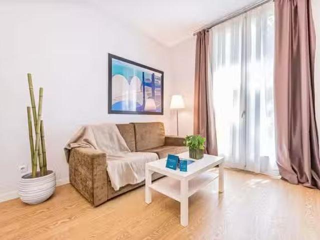 Nuevo Piso de 1 habitación en Carrer de Villarroel