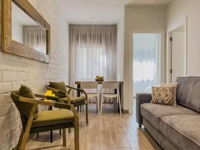 ¡Renta! Piso de 3 habitaciones en L'Hospitalet de Llobregat
