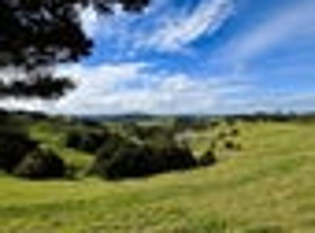 Off grid Living and Stunning Views