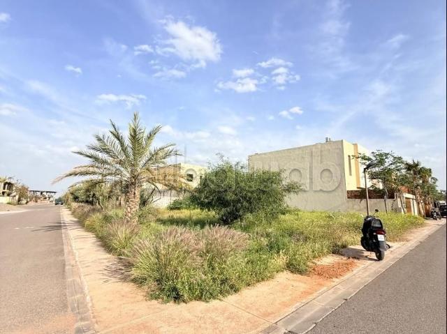 OFF MARKET – Terrain d’angle, Golf Alenza 2 ️ Résidence fermée, sécurisée & golfique