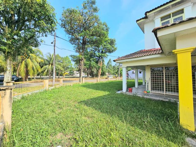 Offer Corner Unit Saujana Puchong 2 Storey House