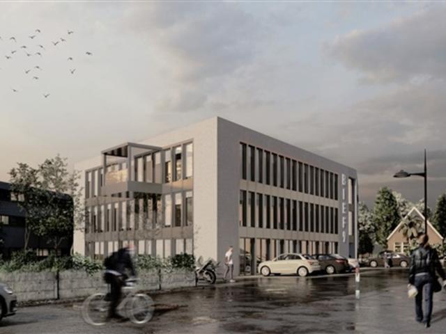 3 Flächen von 356 m² pro Etage Erdgeschoss + 1. Stock + 2. Stock