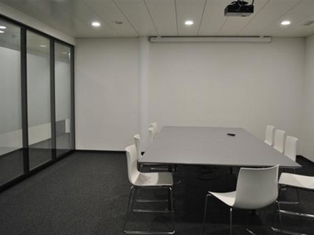 Bebaute Flächen von 157 m² und 35 m² im Y Parc