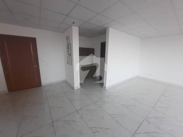 Office Available For Rent In Grand Square Mall Gulberg 3 Near Kalma Chowk Opposite CBD