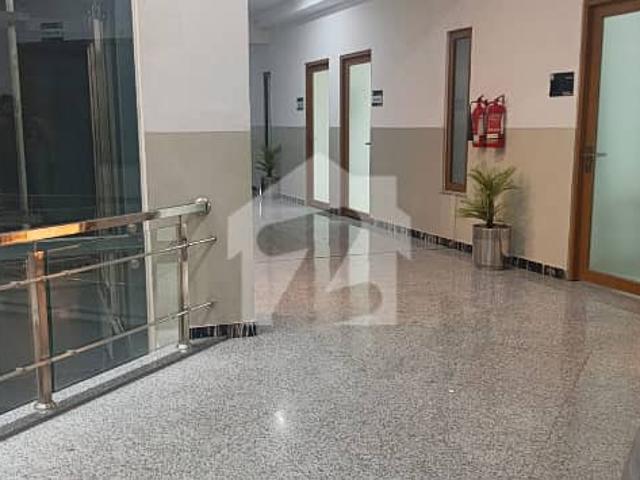Office Available for Rent in I 8 Main markaz