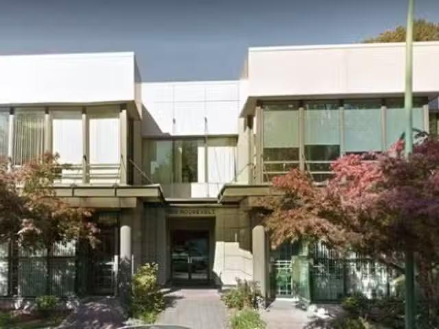 Office for lease in North Vancouver, North Vancouver, 235 1000.