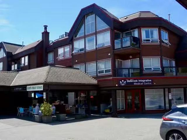 Office for lease in North Vancouver, North Vancouver, 3743 Del.