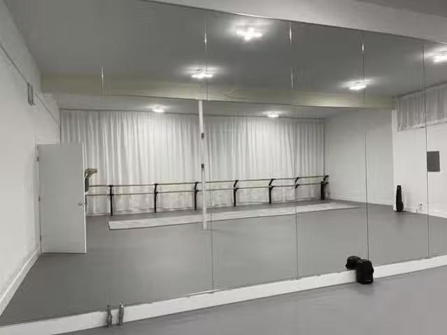 Office for lease in Burnaby, Burnaby East, th Street, 224973097