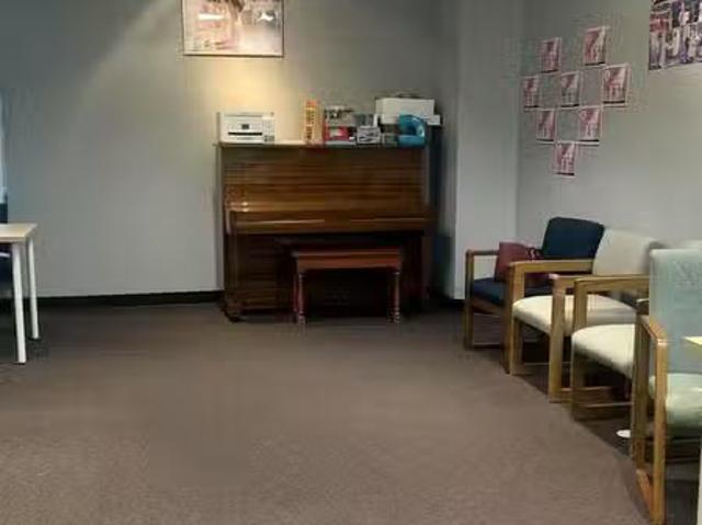 Office for lease in Burnaby, Burnaby East, th Street, 224973101