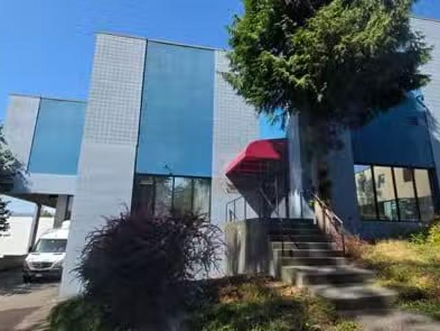 Office for lease in Burnaby, Burnaby North, 6932 Greenwood Str.
