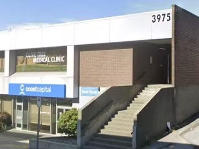 Office for lease in Burnaby, Burnaby North, 207 3975 North Roa.