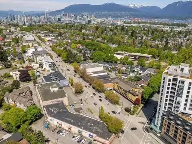 Office for lease in Vancouver, Vancouver East, 2 1053 Kingsway.