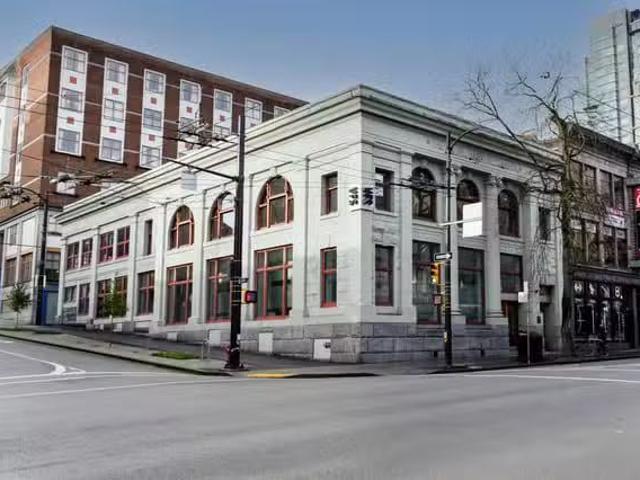Office for lease in Vancouver, Vancouver West, 400 W Hastings.