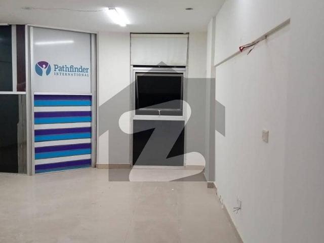 Office for rent 1000 sqft