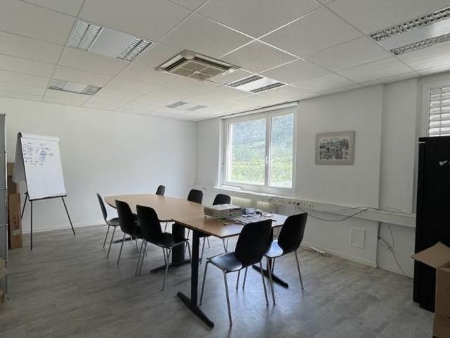 Office for rent in Charrat 230 m² | dreamo. Ch