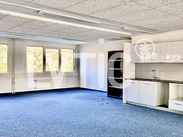 Office for rent in Crissier 125 m² | dreamo. Ch