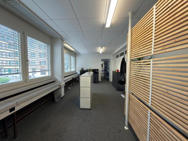 Office for rent in Biel / Bienne 620 m² | dreamo. Ch