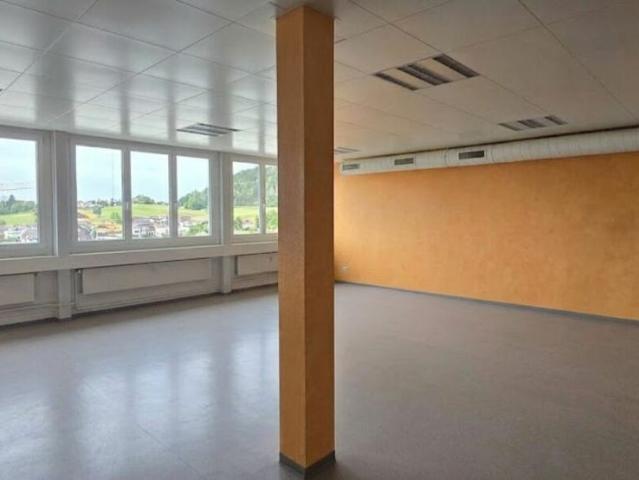 Office for rent in Gossau SG 705 m² | dreamo. Ch