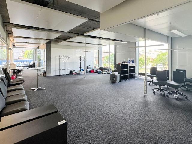 Office for rent in Gwatt Thun 169 m² | dreamo. Ch
