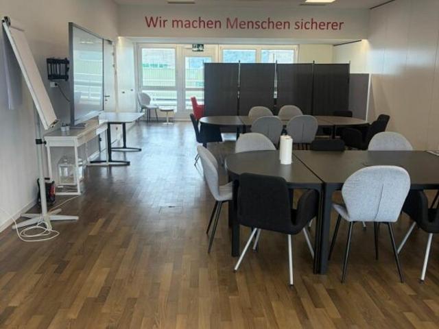 Office for rent in Dietikon 335 m² | dreamo. Ch