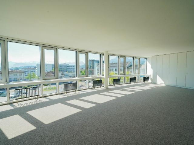 Office for rent in Emmenbrücke 189 m² | dreamo. Ch