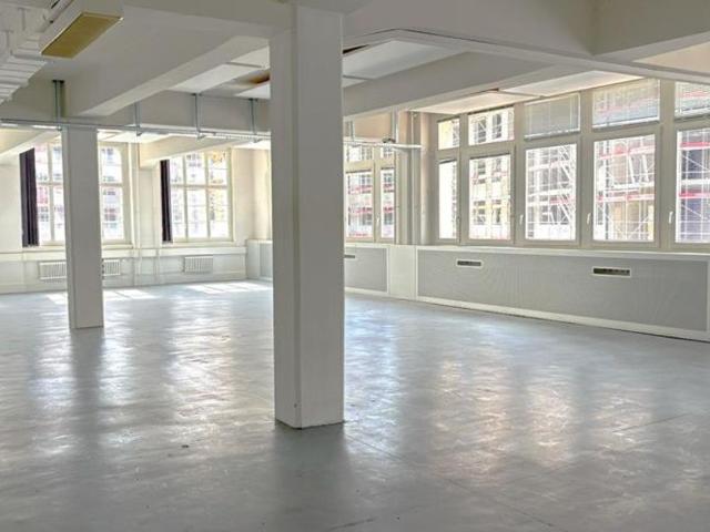 Office for rent in Fribourg 224 m² | dreamo. Ch