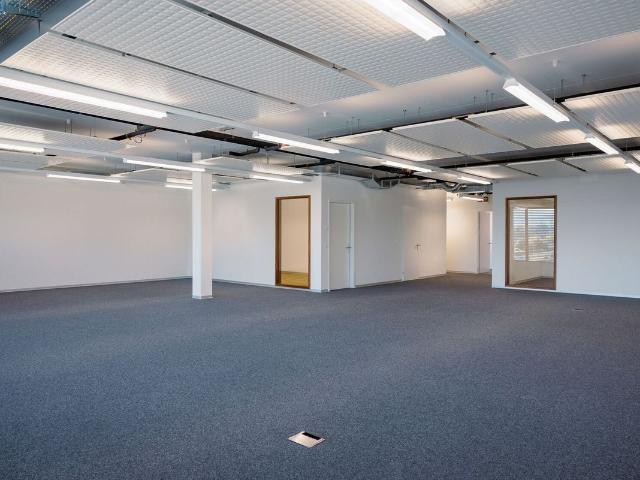 Office for rent in Lonay 97 m² | dreamo. Ch