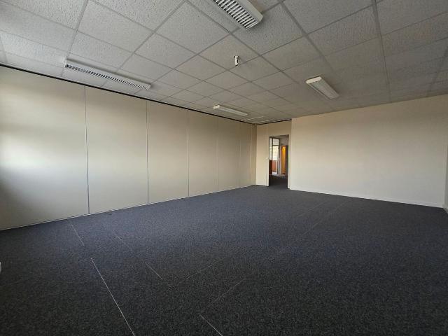 Office for rent in Le Mont sur Lausanne 156 m² | dreamo. Ch