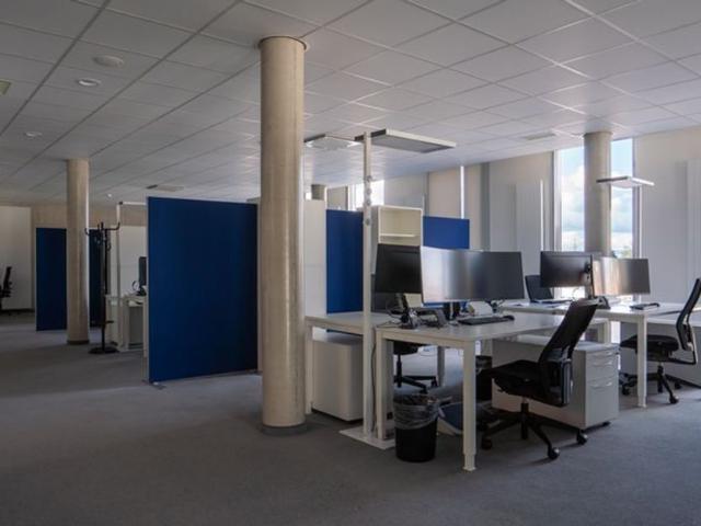 Office for rent in Le Mont sur Lausanne 248 m² | dreamo. Ch