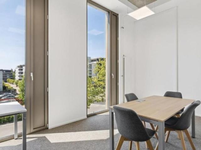 Office for rent in Le Mont sur Lausanne 250 m² | dreamo. Ch