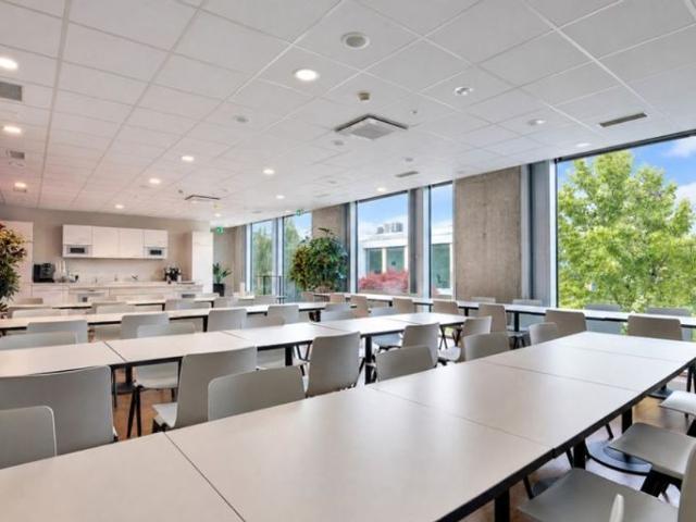 Office for rent in Le Mont sur Lausanne 969 m² | dreamo. Ch