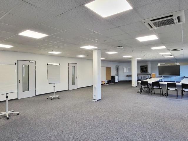 Office for rent in Mägenwil 1 281 m² | dreamo. Ch