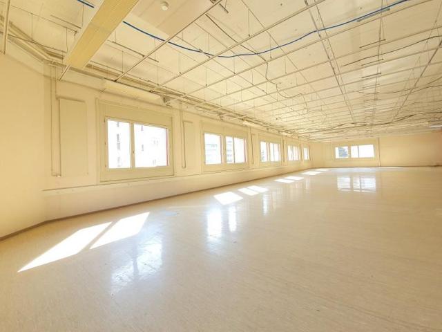Office for rent in Martigny 443 m² | dreamo. Ch