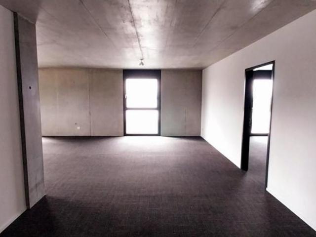 Office for rent in Sâles Gruyère 101 m² | dreamo. Ch