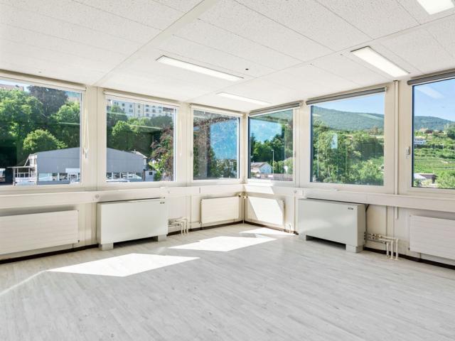 Office for rent in St Blaise 186 m² | dreamo. Ch