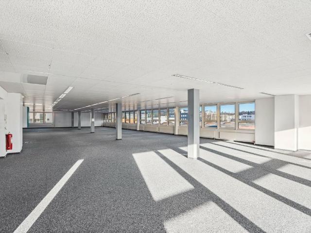 Office for rent in Regensdorf 580 m² | dreamo. Ch