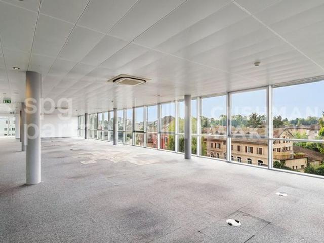 Office for rent in Renens VD 4 000 m² | dreamo. Ch